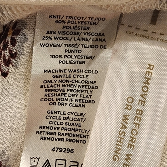 Women's Burgundy Layered Top Size Medium - Picture 8 of 8